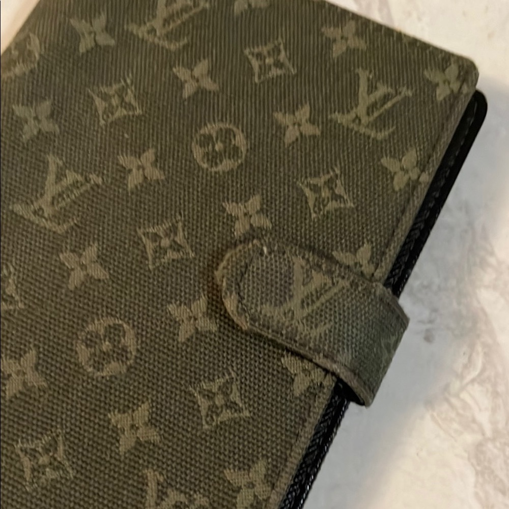 Louis Vuitton Mini Lin Agenda - Picture 3 of 7